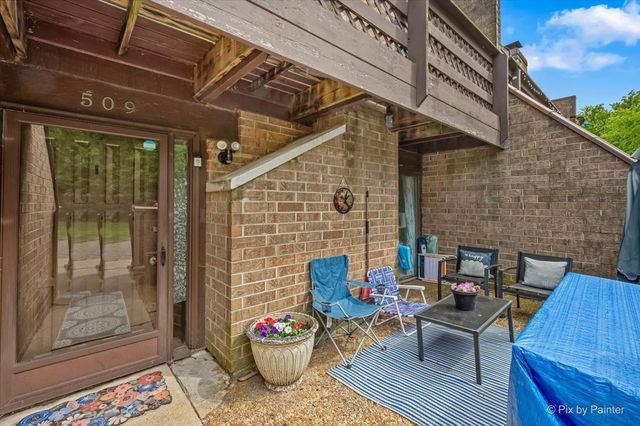 509 Kenneth Circle, Elgin, IL 60120