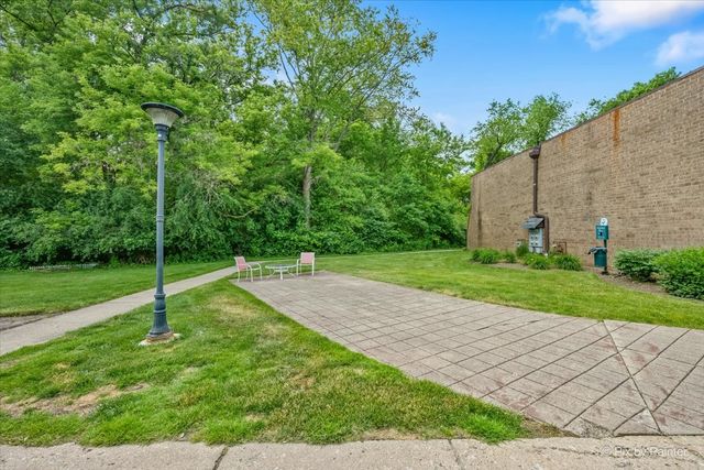 509 Kenneth Circle, Elgin, IL 60120