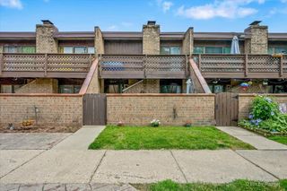 509 Kenneth Circle, Elgin, IL 60120