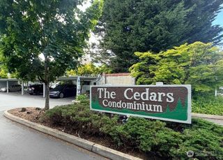 725 141st Place NE #4, Bellevue, WA 98007