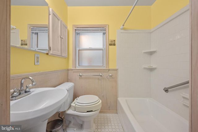 226 EVERGREEN AVE, Mantua, NJ 08051