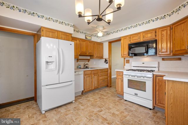 226 EVERGREEN AVE, Mantua, NJ 08051