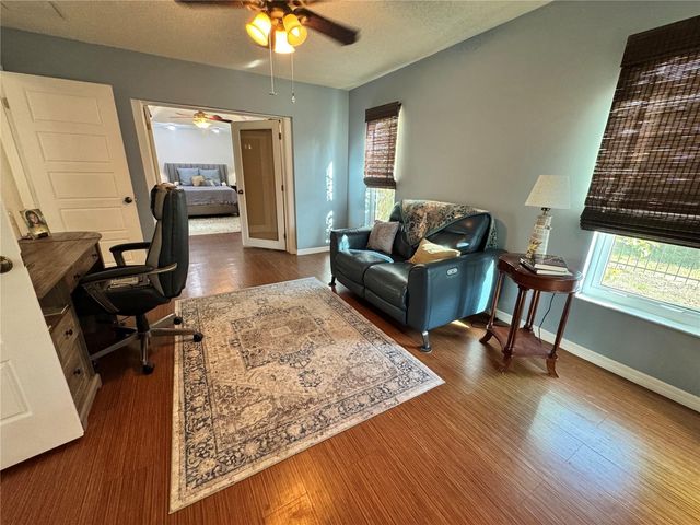 4811 79TH AVENUE PLAZA E, Sarasota, FL 34243