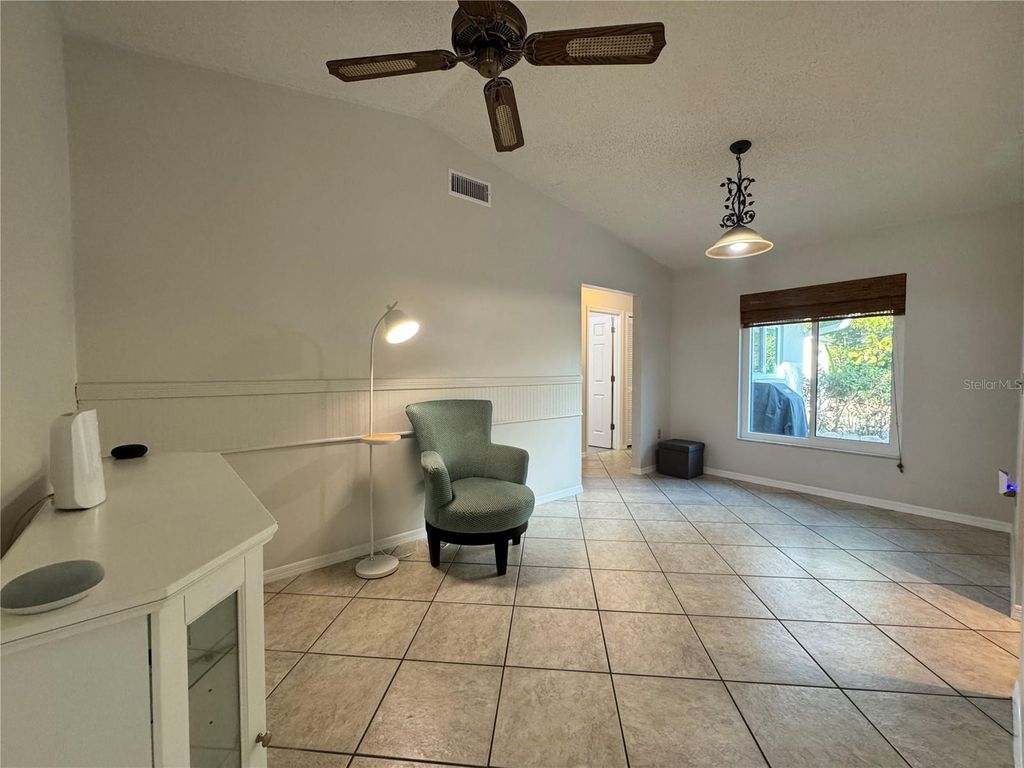 Image 12 of property listing at 4811 79TH AVENUE PLAZA E, Sarasota, FL 34243