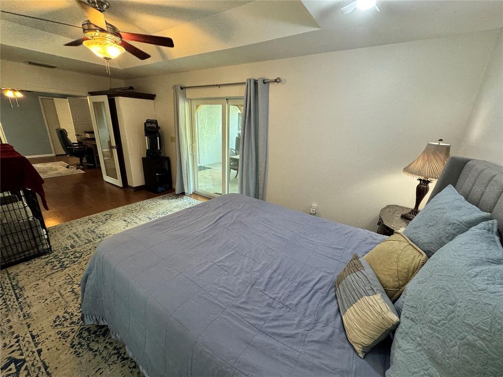 Image 15 of property listing at 4811 79TH AVENUE PLAZA E, Sarasota, FL 34243