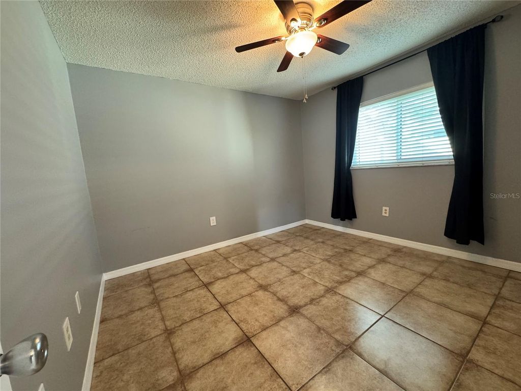 Image 21 of property listing at 4811 79TH AVENUE PLAZA E, Sarasota, FL 34243