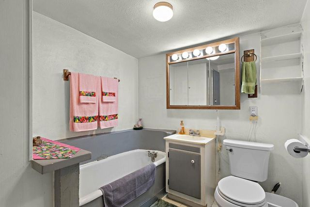 113 Orsi Rd, Oakdale, CA 95361