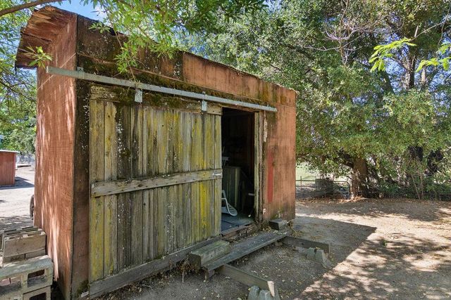 113 Orsi Rd, Oakdale, CA 95361