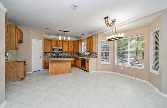 37703 Galleria Oaks Lane, Magnolia, TX 77354