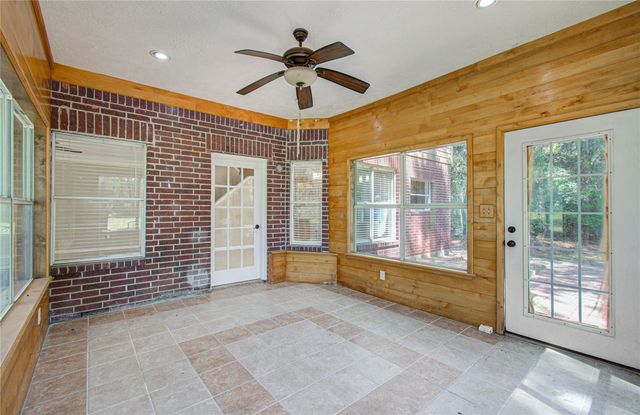 37703 Galleria Oaks Lane, Magnolia, TX 77354