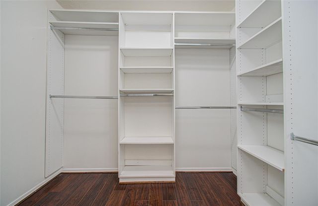 37703 Galleria Oaks Lane, Magnolia, TX 77354