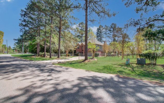 37703 Galleria Oaks Lane, Magnolia, TX 77354