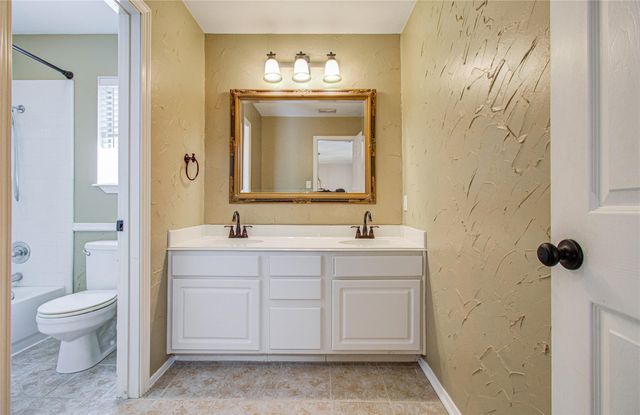 37703 Galleria Oaks Lane, Magnolia, TX 77354