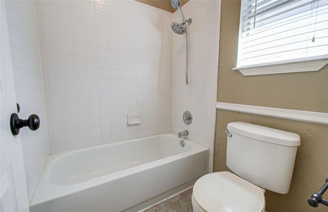 37703 Galleria Oaks Lane, Magnolia, TX 77354