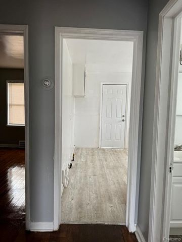 19706 Moross Road, Detroit, MI 48224