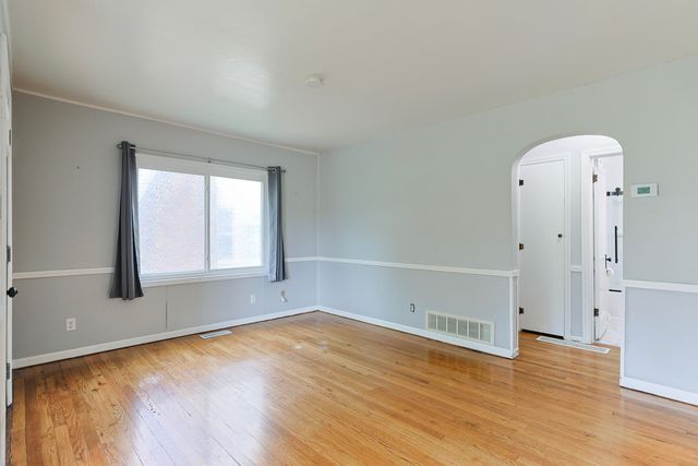 1643 Ferry Street, Niles City, MI 49120