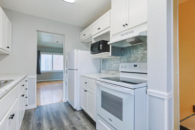 1643 Ferry Street, Niles City, MI 49120