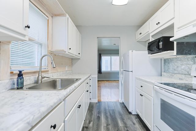 1643 Ferry Street, Niles City, MI 49120