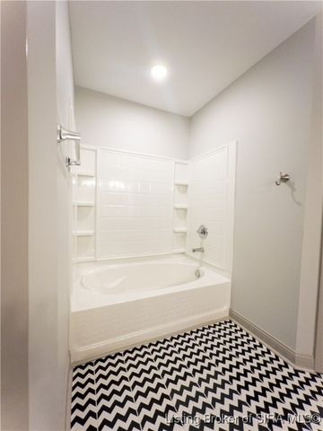 717 Linden, New Albany, IN 47150