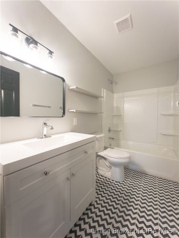 717 Linden, New Albany, IN 47150