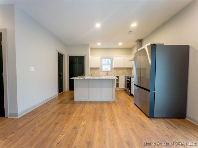 717 Linden, New Albany, IN 47150