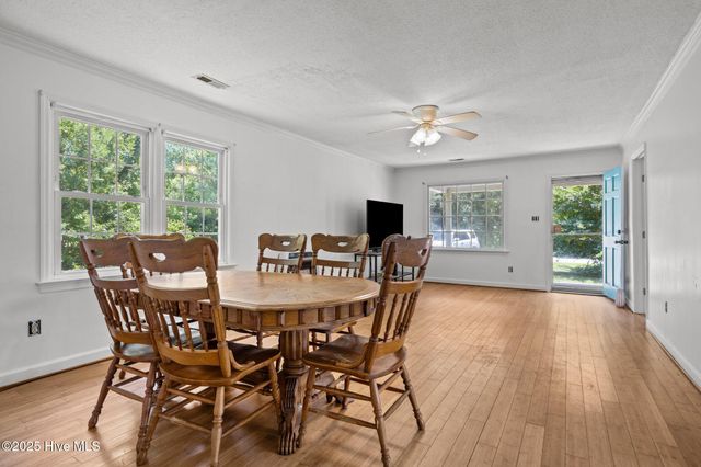 158 Channel Rock Road, Beaufort, NC 28516