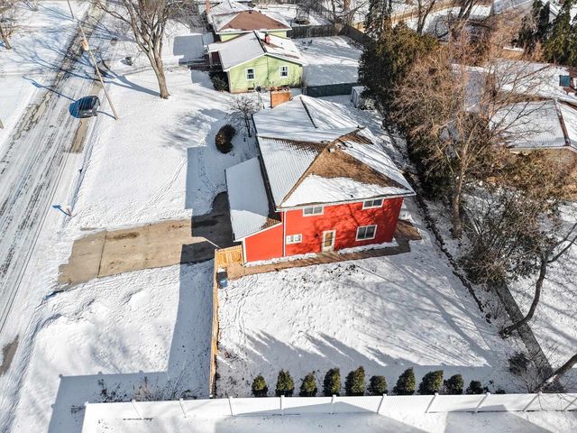 3263 S CLAY STREET, Green Bay, WI 54301