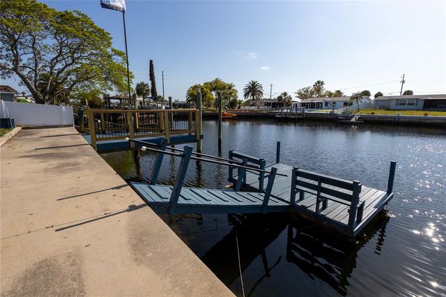 12739 1ST ISLE, Hudson, FL 34667