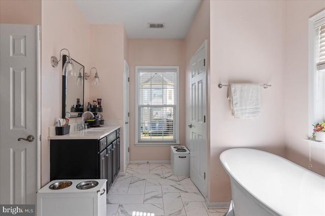 5570 CATTAIL CT, Warrenton, VA 20187