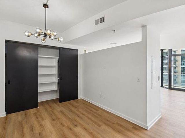 600 12th Ave S Apt 1206, Nashville, TN 37203