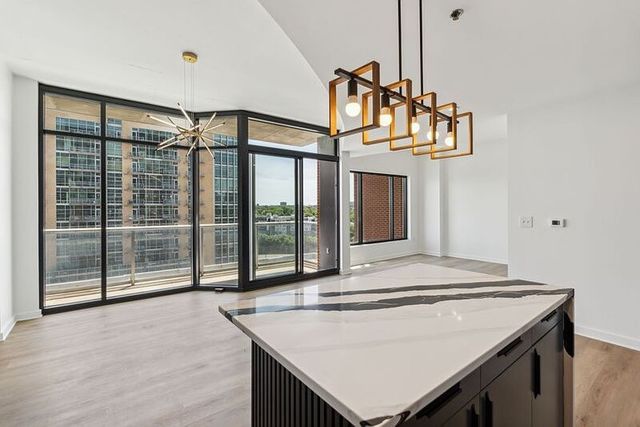 600 12th Ave S Apt 1206, Nashville, TN 37203