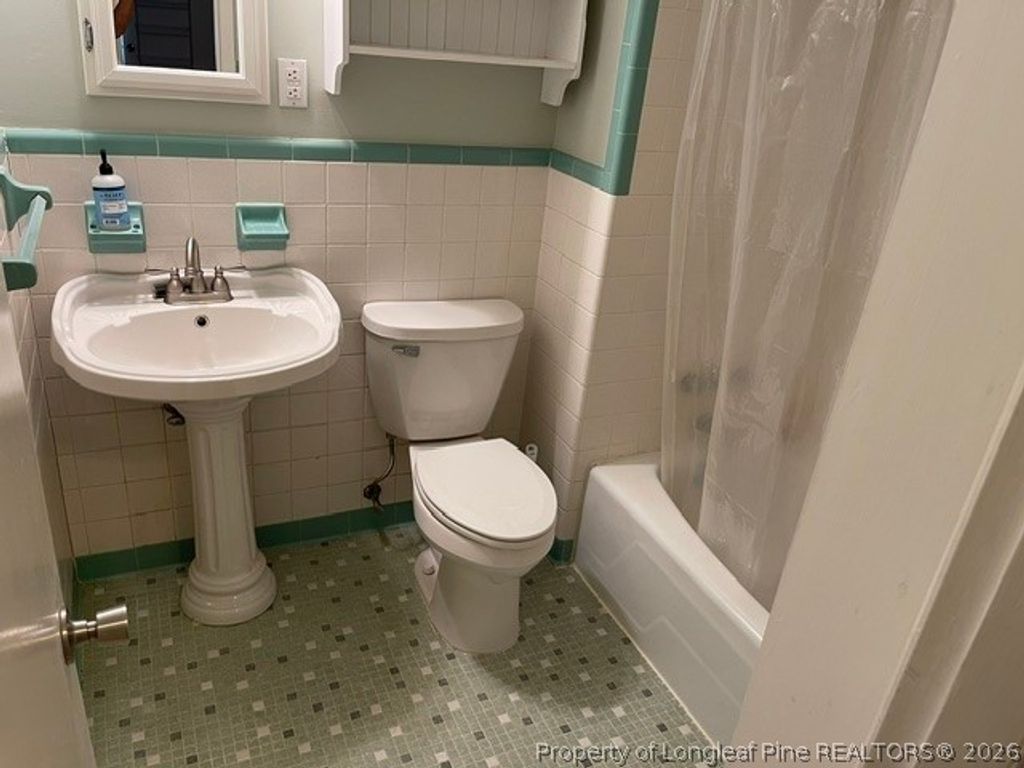 307 Whitney Drive, Fayetteville, NC 28314 — photo 8