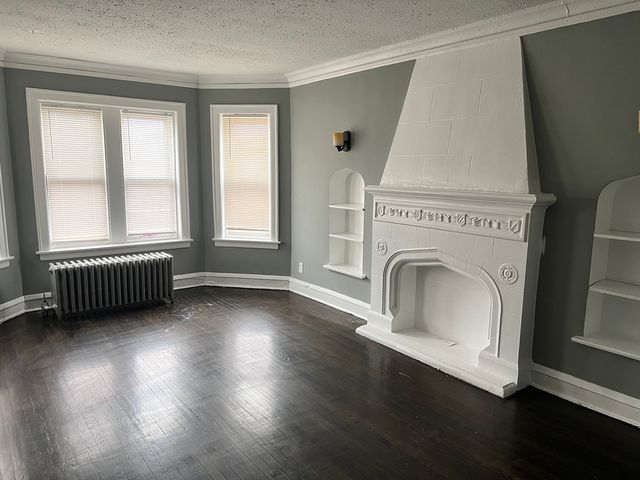 8020 S Maryland Street 1N, Chicago, IL 60619