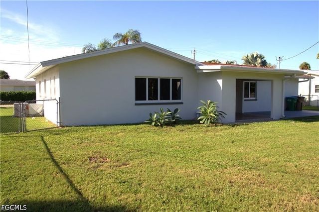 615 Monterey AVE, Cape Coral, FL 33904