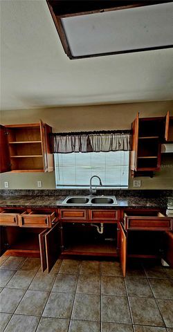 321 E BERESFORD AVENUE, Deland, FL 32724