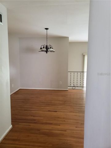 321 E BERESFORD AVENUE, Deland, FL 32724