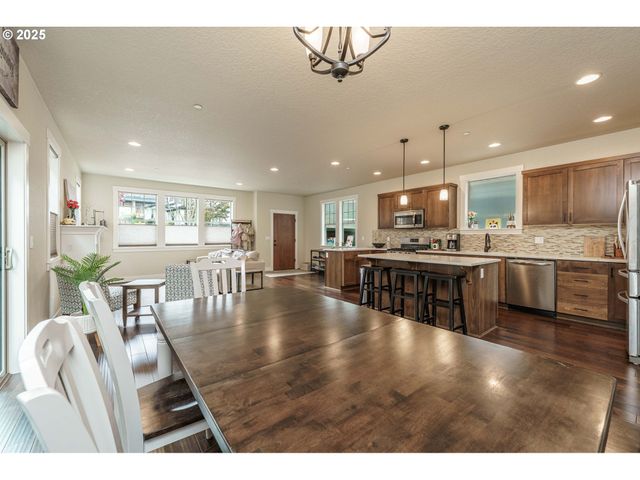 11151 Sw BERLIN Ave, Wilsonville, OR 97070