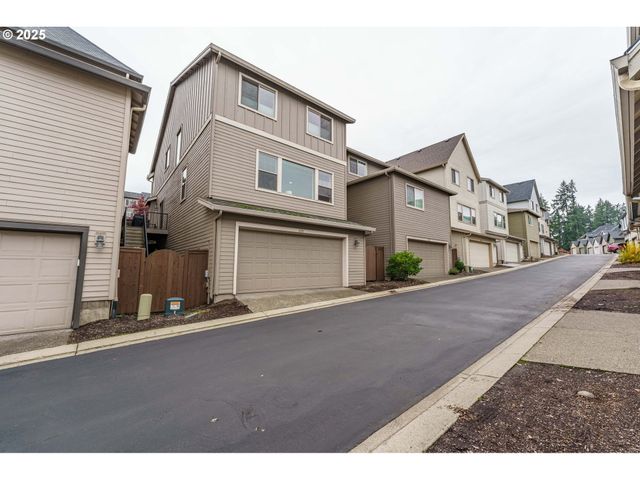 11151 Sw BERLIN Ave, Wilsonville, OR 97070