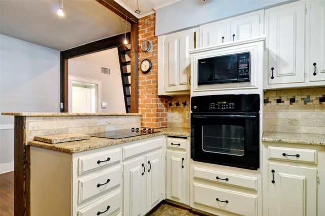 3237 Odessa Avenue, Fort Worth, TX 76109