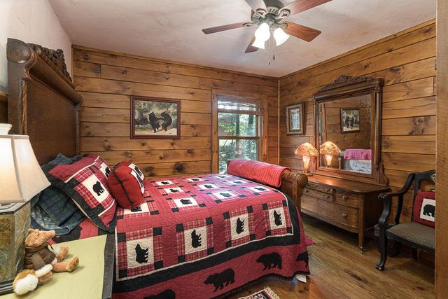 399 Vineyard Creek Way, Murphy, NC 28906