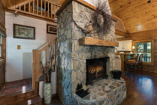 399 Vineyard Creek Way, Murphy, NC 28906