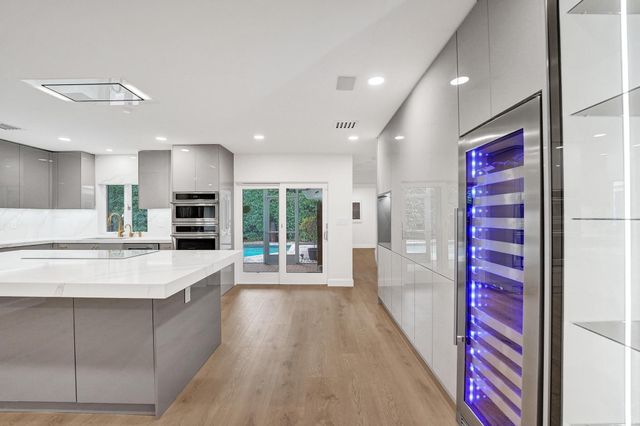 2510 NE 47th Street, Fort Lauderdale, FL 33308