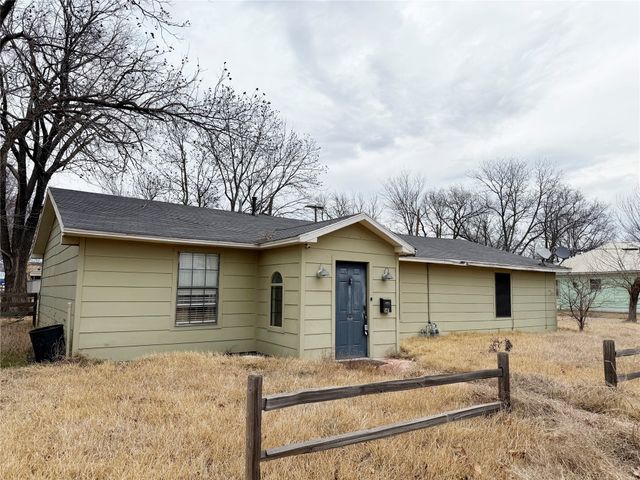 141 E Mckinney Avenue, Cooper, TX 75432