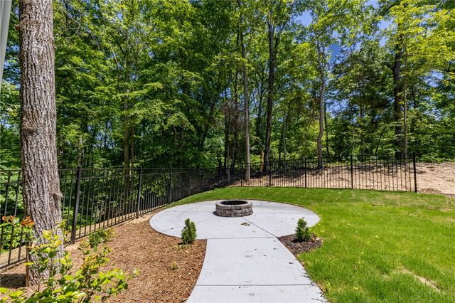 322 Oconee Avenue, Westminster, SC 29693