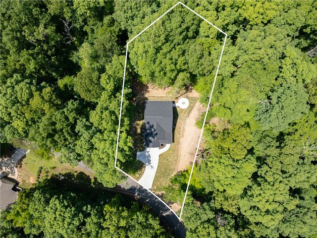 322 Oconee Avenue, Westminster, SC 29693