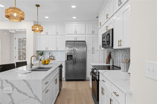 322 Oconee Avenue, Westminster, SC 29693