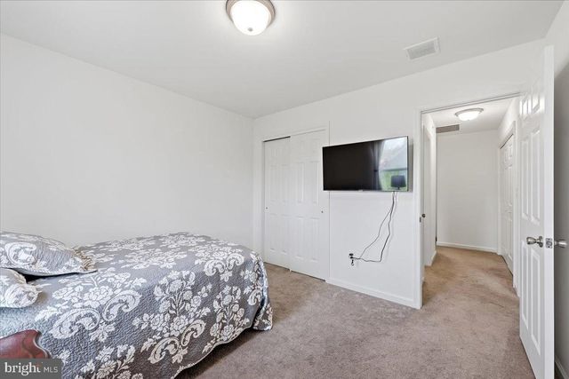 133 SCOTTY DR, Easton, PA 18045