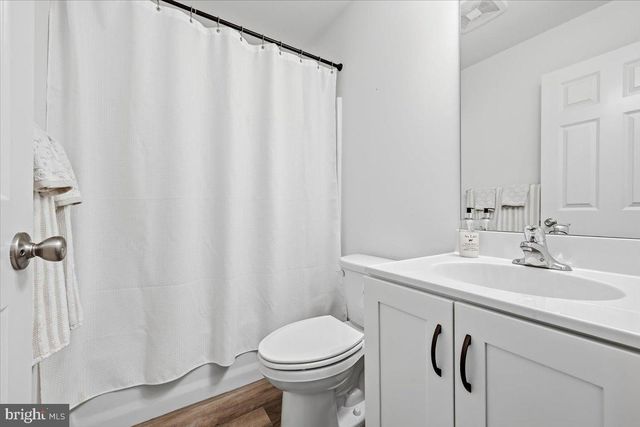 133 SCOTTY DR, Easton, PA 18045