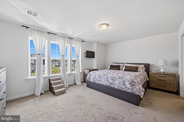 133 SCOTTY DR, Easton, PA 18045