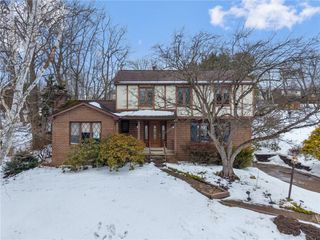 5934 Graybrook Dr, Murrysville, PA 15632